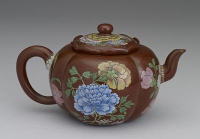 图片[2]-Yixing begonia-style teapot with flowers of the four seasons in painted enamels, Qing dynasty, Kangxi reign (1662-1722)-China Archive